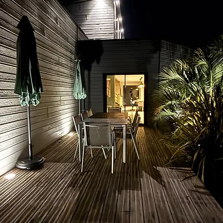 La Belle Du Bessin - Maison Moderne En Normandie